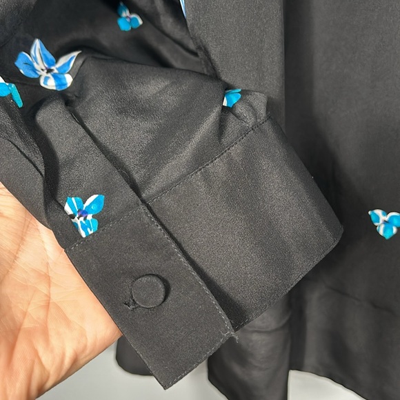 Bob Mackie Silk Black, Blue Floral Button Down Shirt size XL- vintage like new - Picture 7 of 12